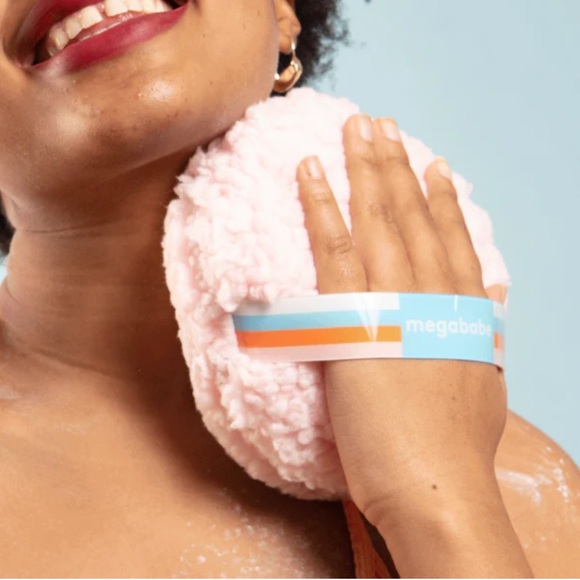 Megababe Pink Body Dust and Puff Set - Picture 6 of 9